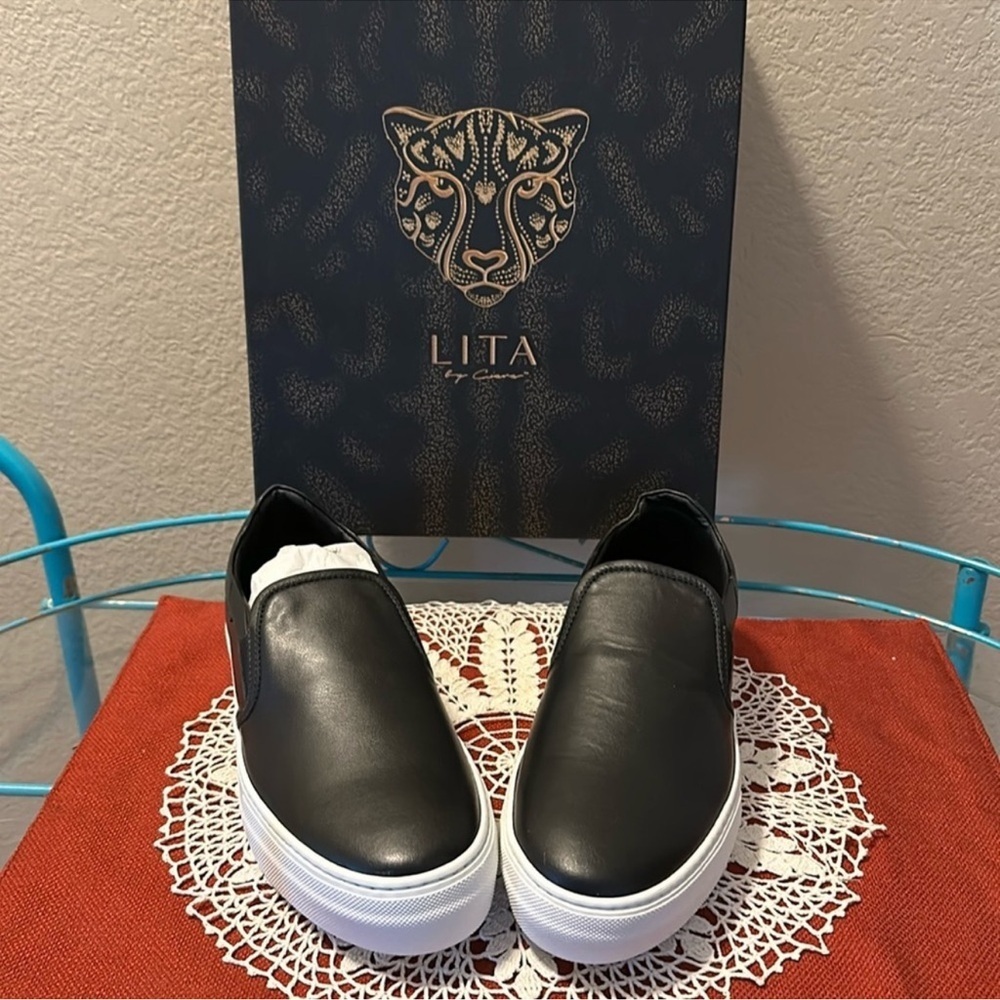 Nwt Lita by Ciara luxury Italian leather shoe 
EU sizing- pic. Mens/womens